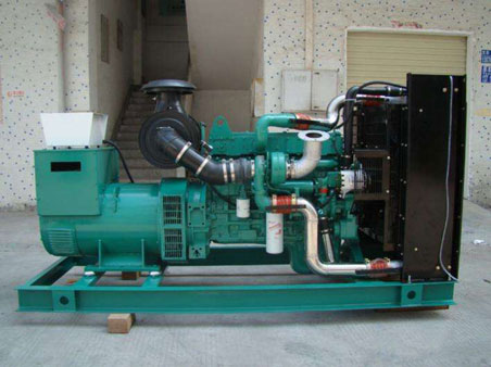 布尔津1100kw康明斯柴油发电机组图片 布尔津1100kw康明斯柴油发电机组图片